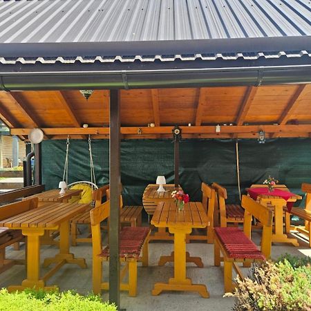 Guesthouse Sandra Kolasin Bagian luar foto