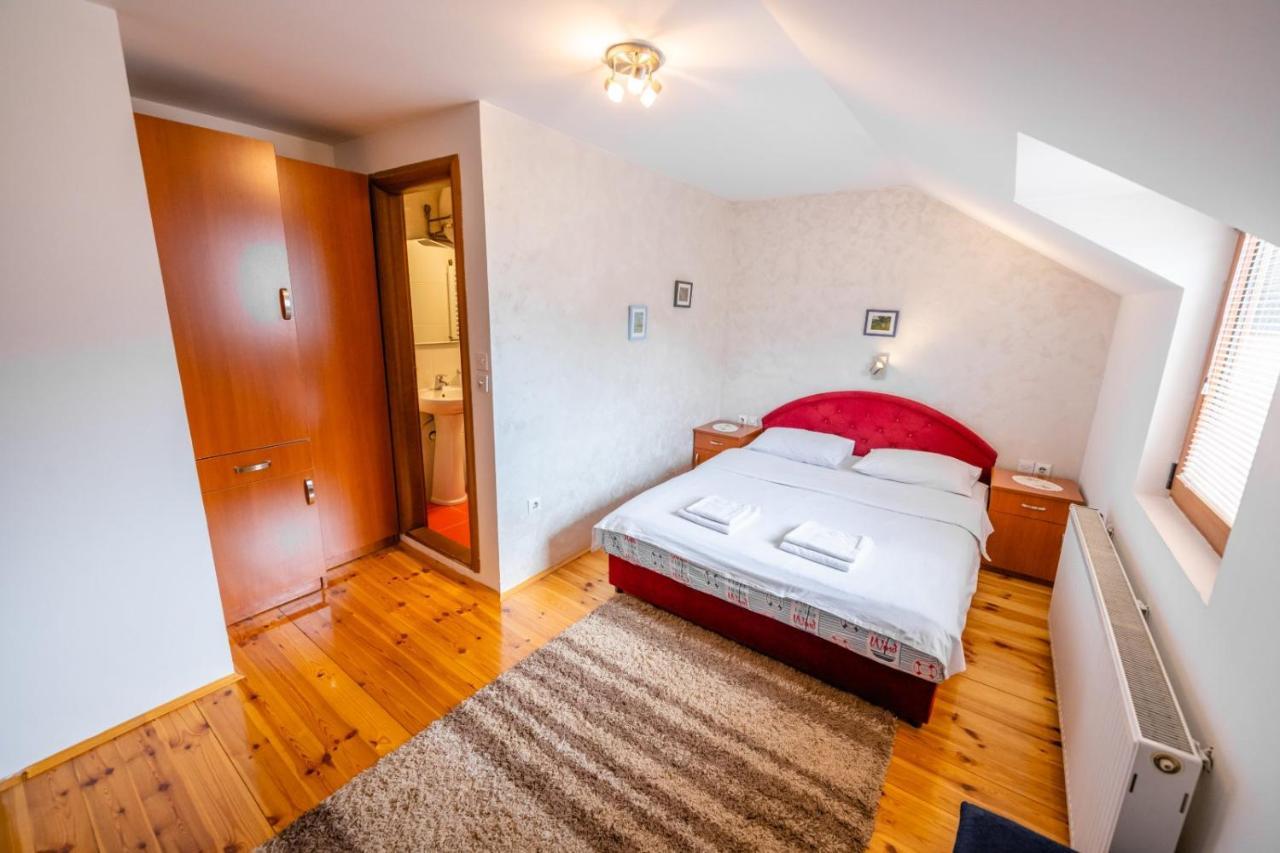 Guesthouse Sandra Kolasin Bagian luar foto