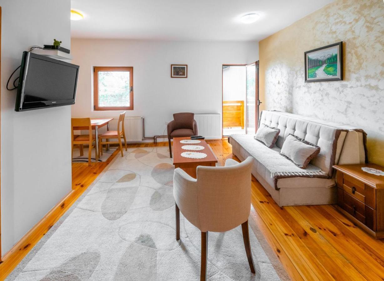 Guesthouse Sandra Kolasin Bagian luar foto