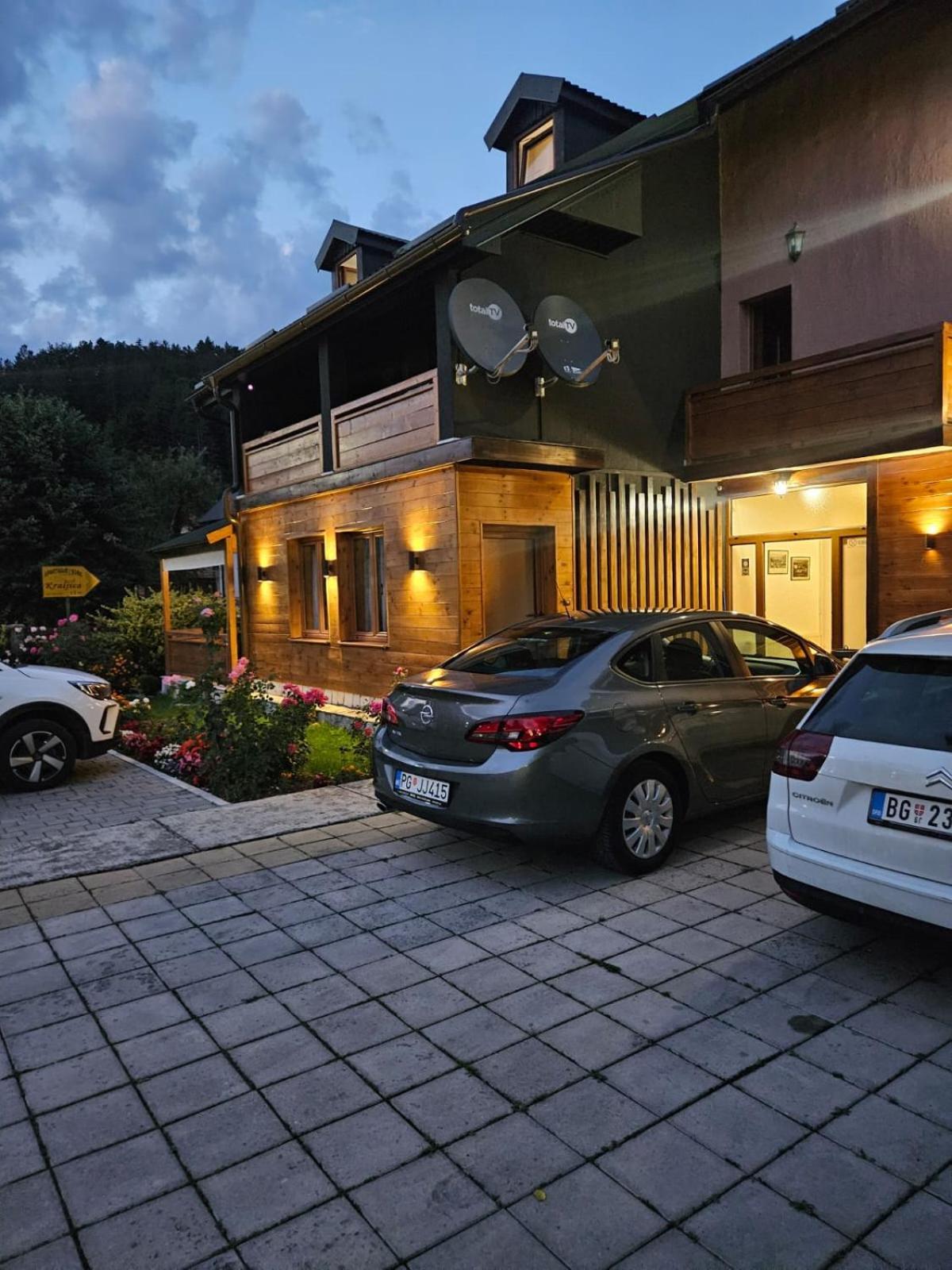 Guesthouse Sandra Kolasin Bagian luar foto
