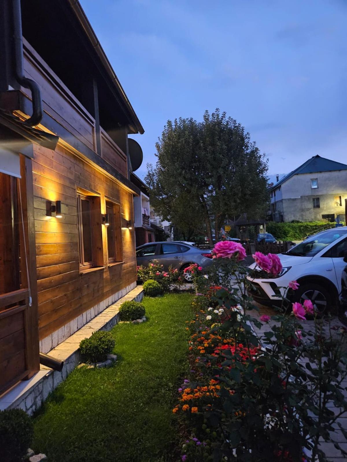 Guesthouse Sandra Kolasin Bagian luar foto