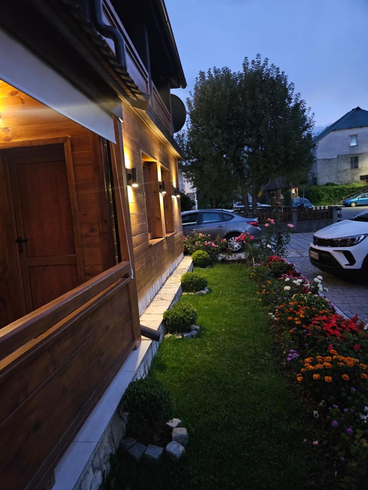 Guesthouse Sandra Kolasin Bagian luar foto