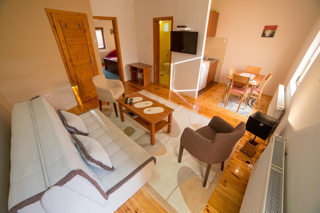 Guesthouse Sandra Kolasin Bagian luar foto